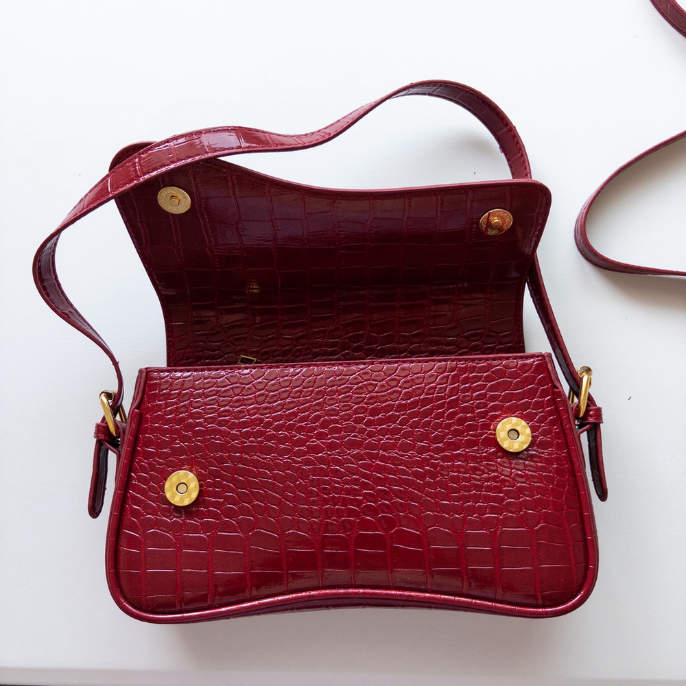 Structured Red Faux Croc Embossed Shoulder & Crossbody Bag / Purse NWT - Picture 3 of 6
